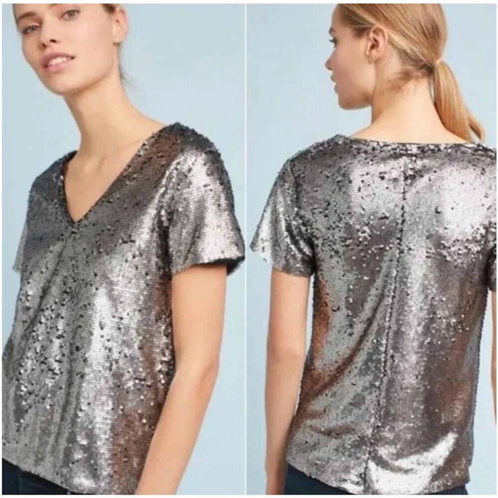 Anthropologie Vanessa Virginia Sequin Short Sleeve V-Neck Top Silver Women's XS‎